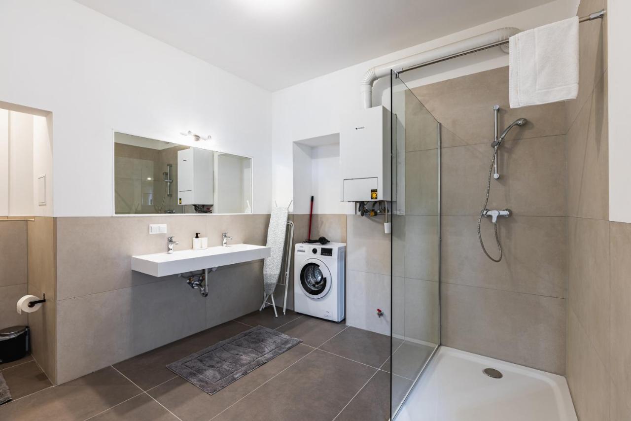 Newley Renovated Apartment Next To Hannovermarkt Vienna Exterior photo